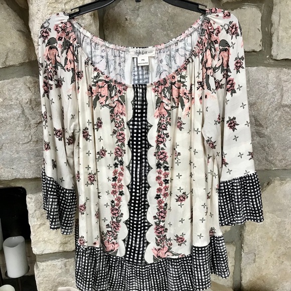 Style & Co. On/Off Shoulder Top- New! - Picture 2 of 8